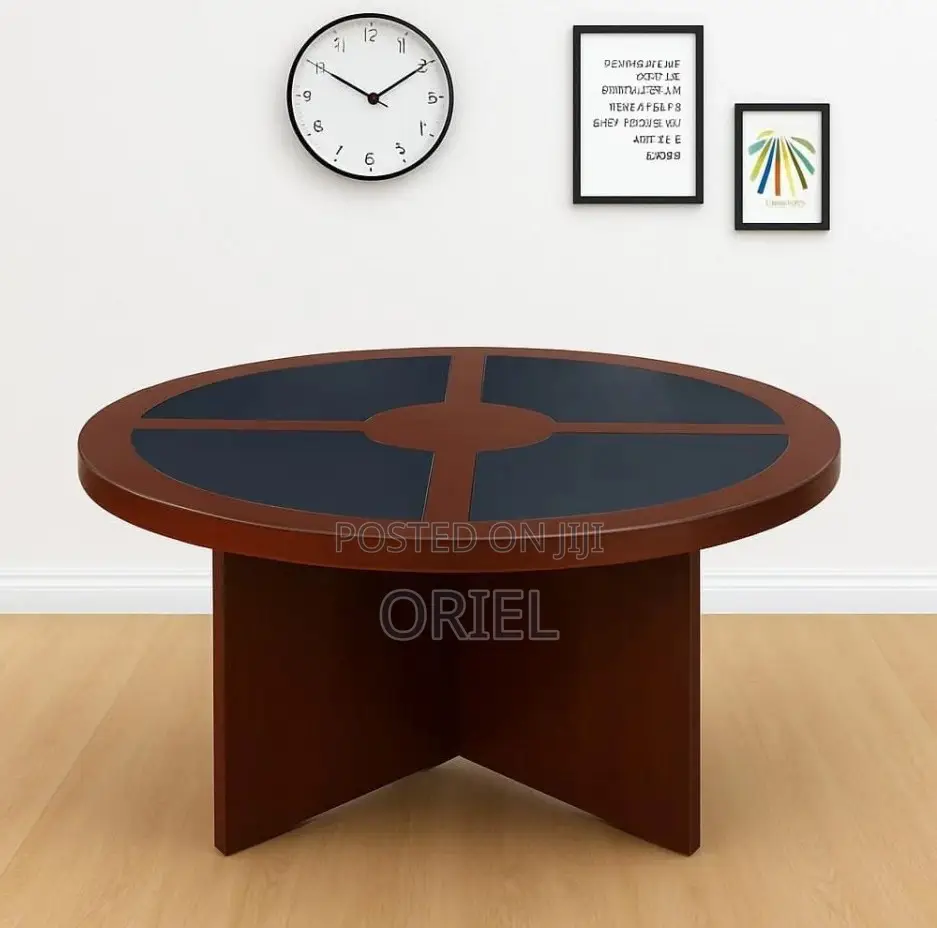 Boardroom Tables; Sleek Round Office Conference Table