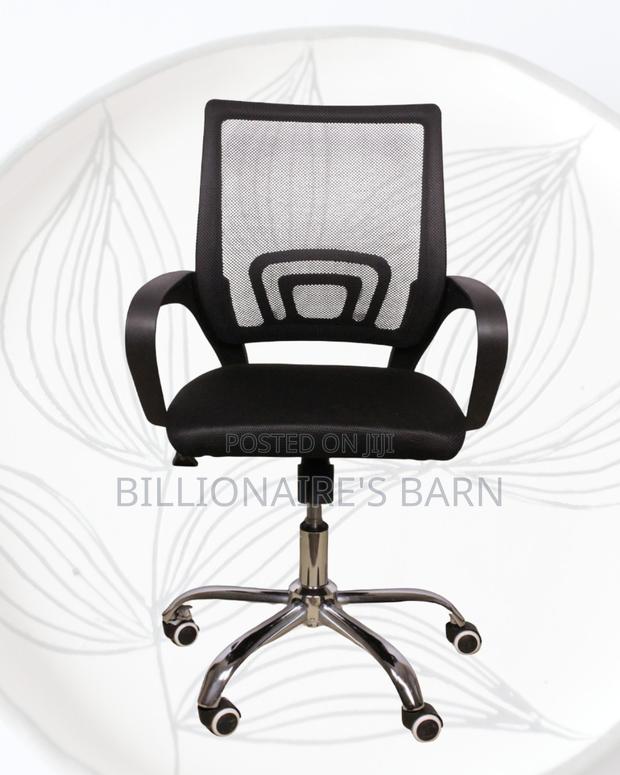 Black Compact Ergonomic Chair | Movement That Won’T Annoy Your Team - thumbnail 3