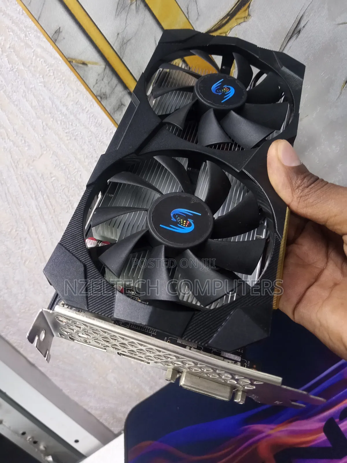 Amd Rx580 8gb Graphics Dvi , Hdmi, Display Port Powered at