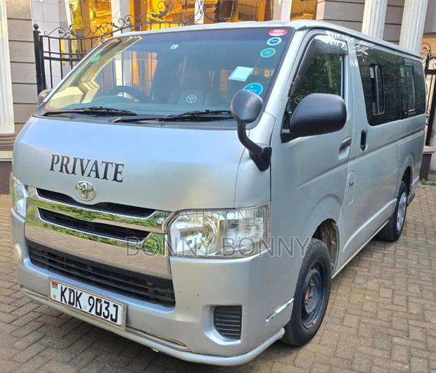 Toyota HiAce 2015 Silver - thumbnail 4