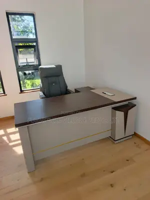 Office Desk; 1.8m Modern Executive Office Desk