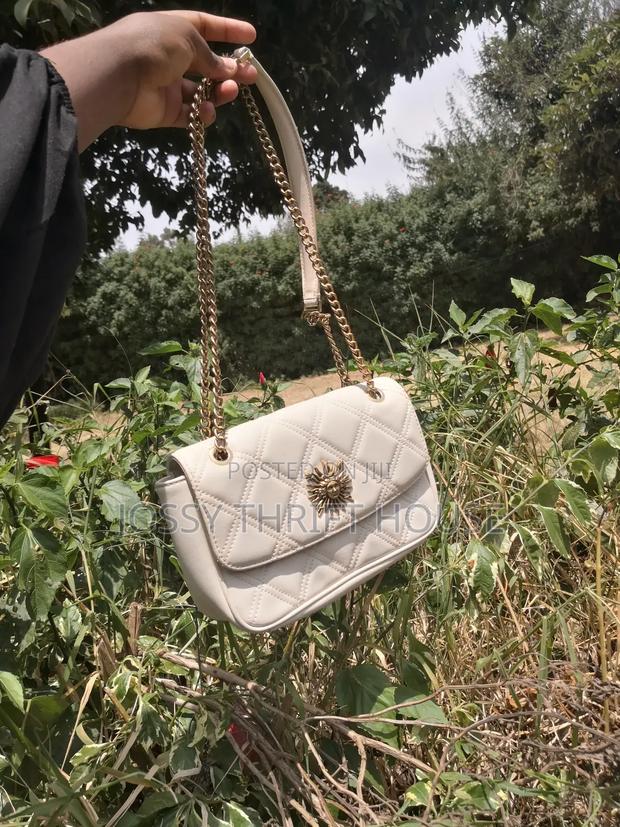 Selling Trendy Thrifted Quality Bags I Open Bales - main view