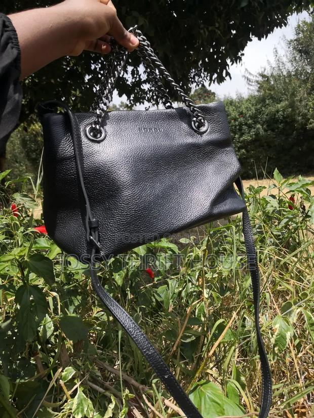 Selling Trendy Thrifted Quality Bags I Open Bales - thumbnail 2