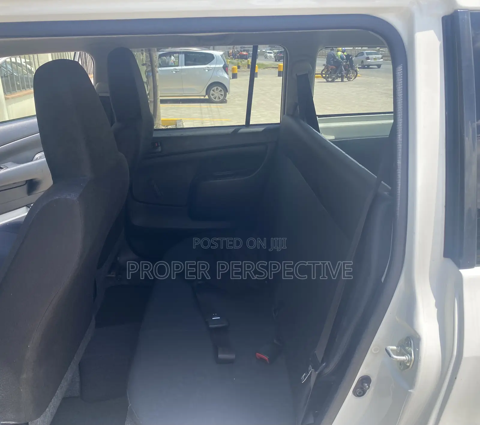 Toyota Probox 1.5 GL 4WD 2019 White