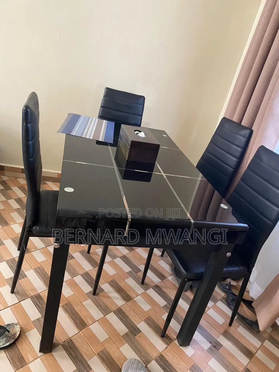 Dinning Table Glass Top 4 Chairs