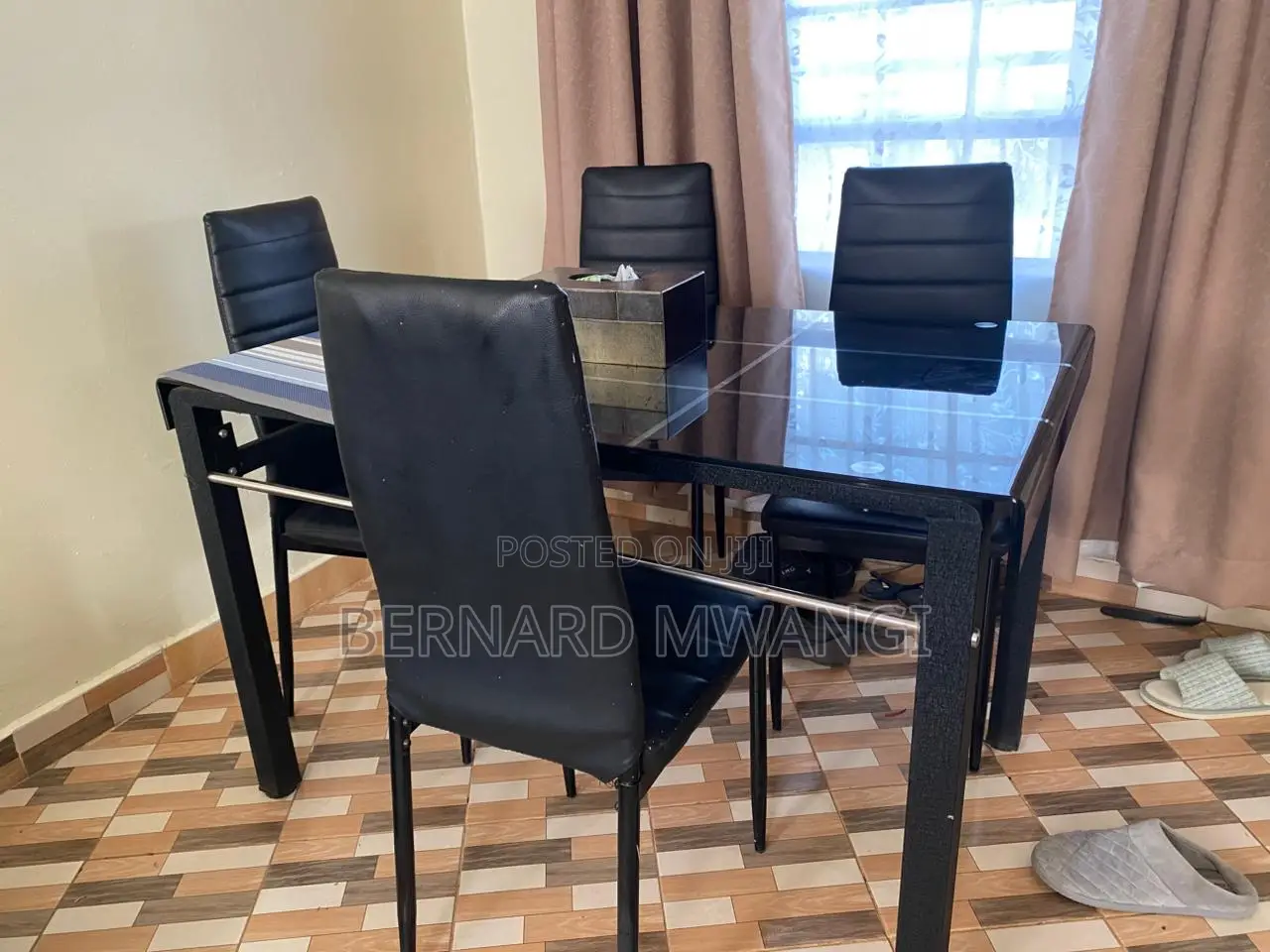 Dinning Table Glass Top 4 Chairs