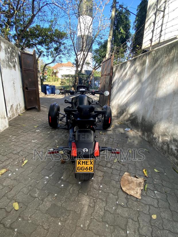 Can-Am 2019 Black - thumbnail 3