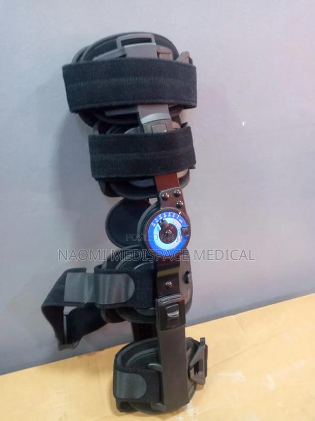 Knee Brace Range of Motion With Gonometer - thumbnail 3