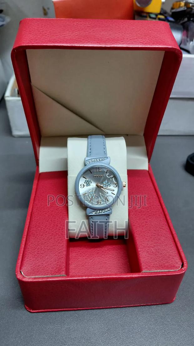 Clean Leather Watch for Ladies - thumbnail 5