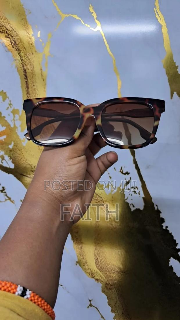 Designer Sunglasses - thumbnail 4