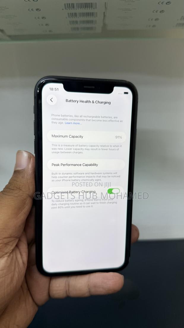 Apple iPhone 11 256 GB Black - thumbnail 3