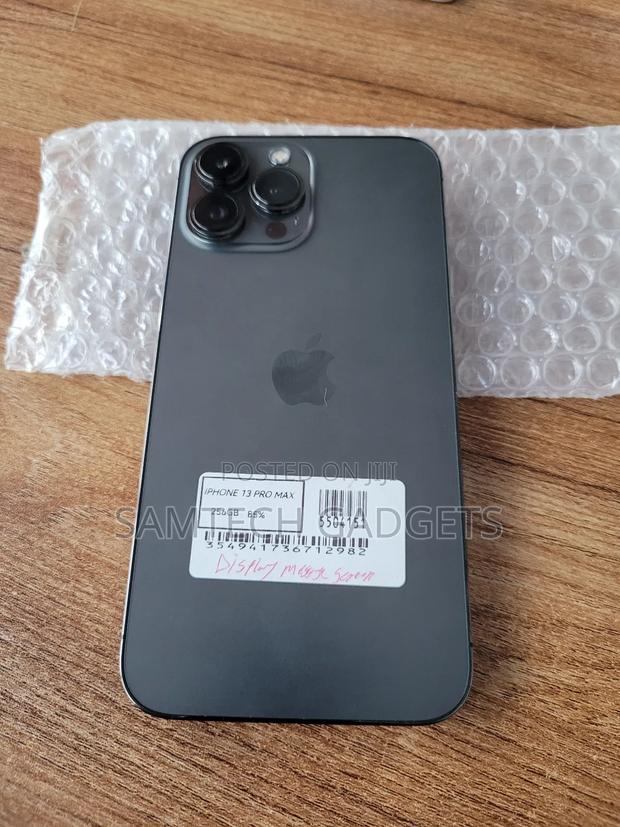 Apple iPhone 13 Pro Max 256 GB Black - main view