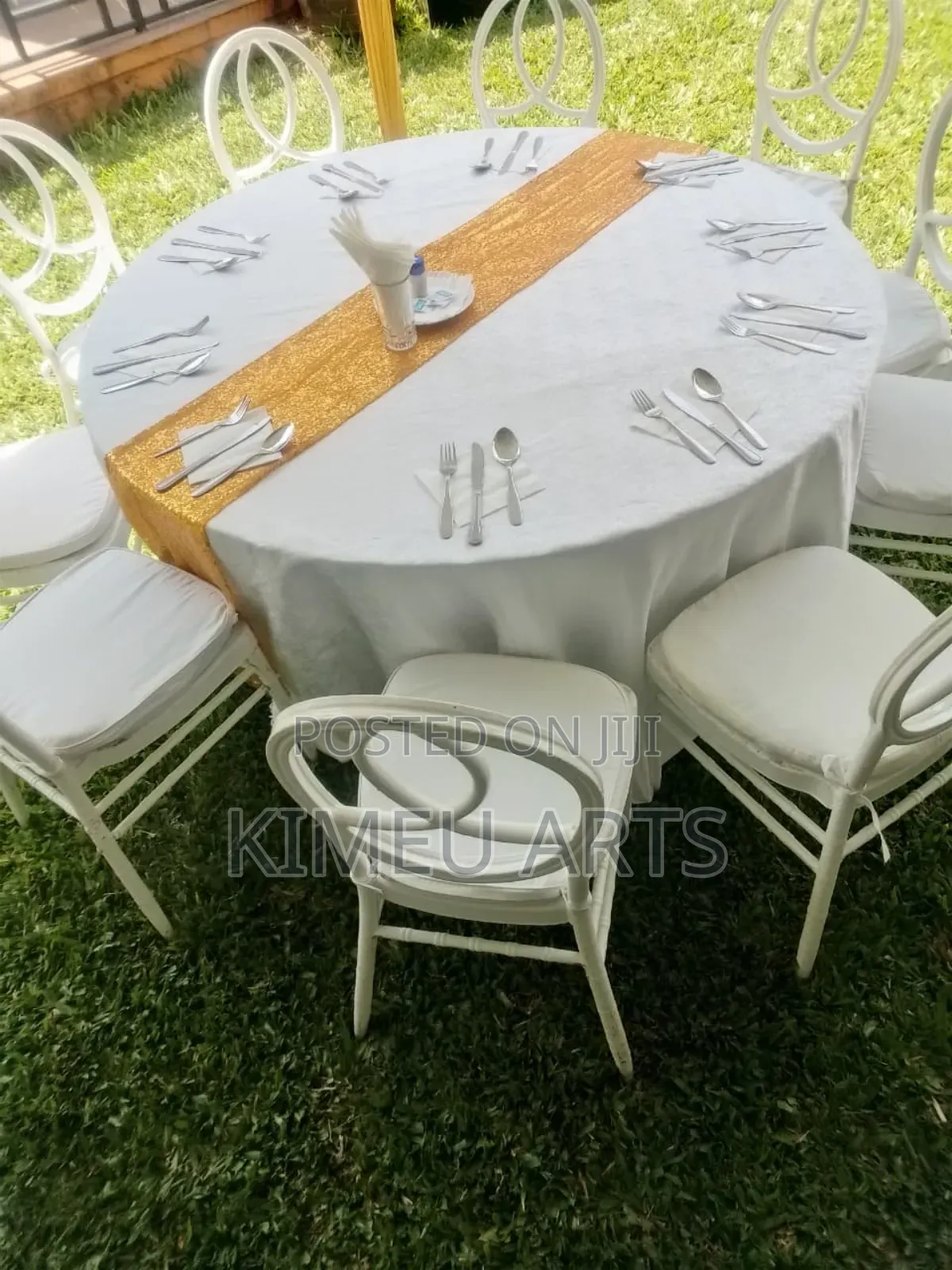 Table Setup And Decoration