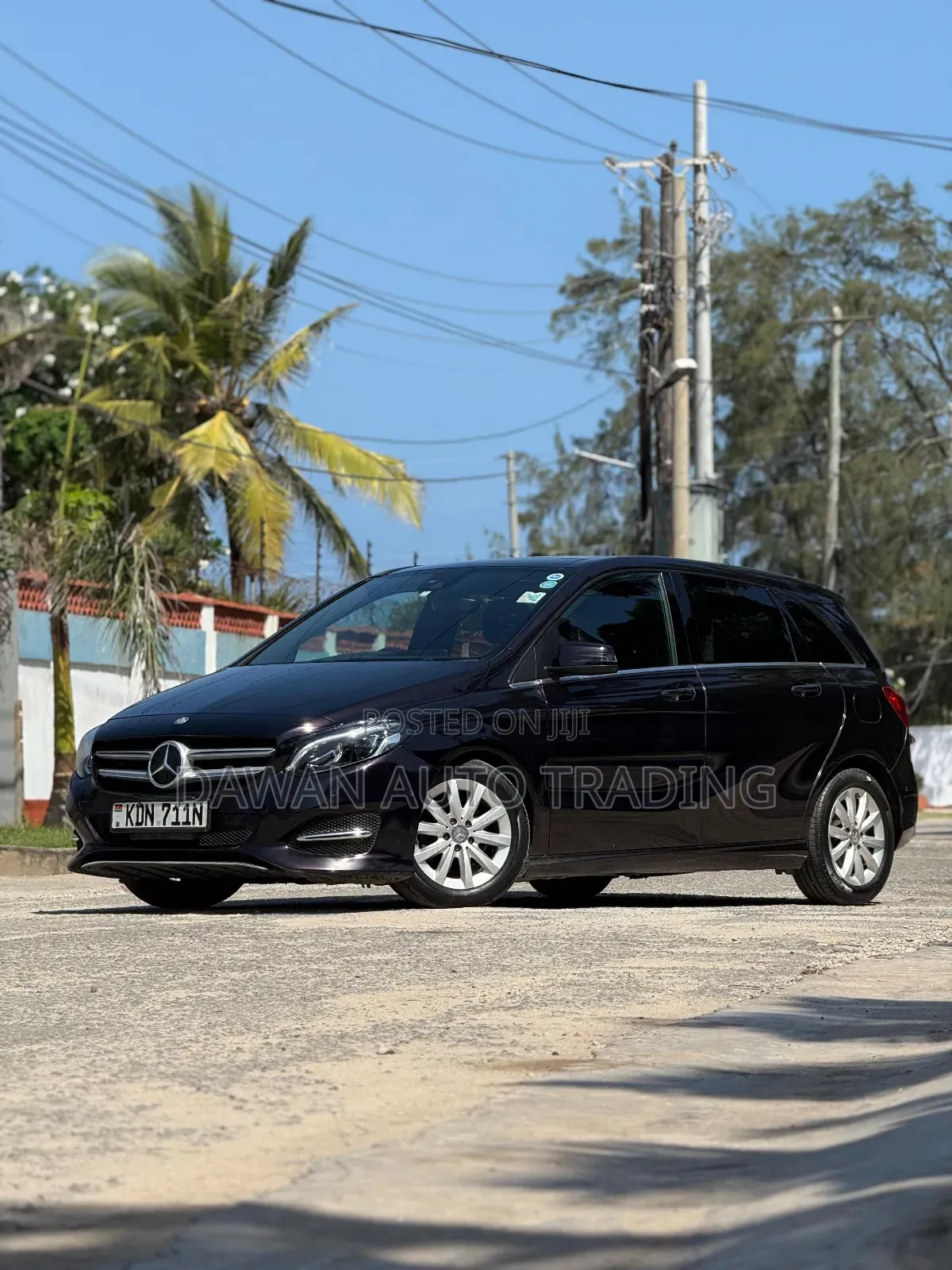 Mercedes-Benz B-Class 2017 Black