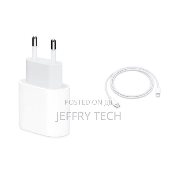 Apple iPhone Charger Kit (20w Adapter and 1m Cable) - thumbnail 2