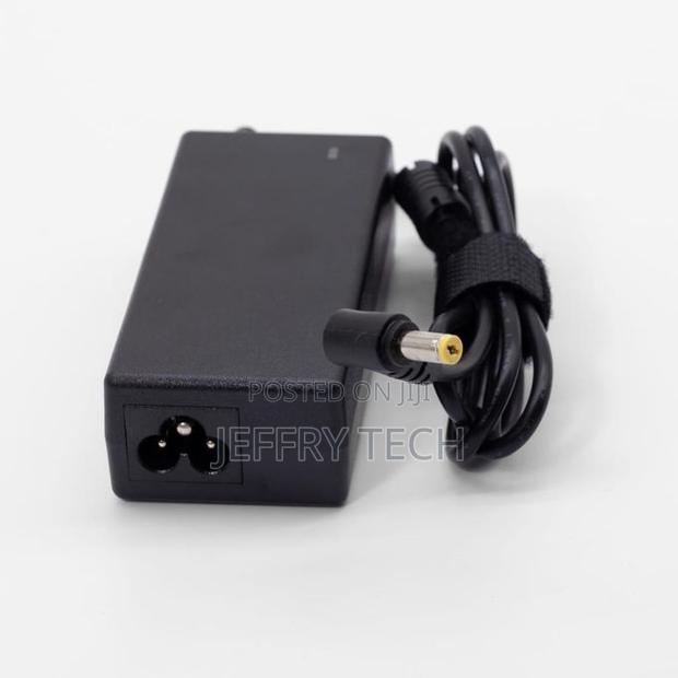 Acer Charger/Adapter 19v 3.42a 5.5mm * 1.7mm Copy