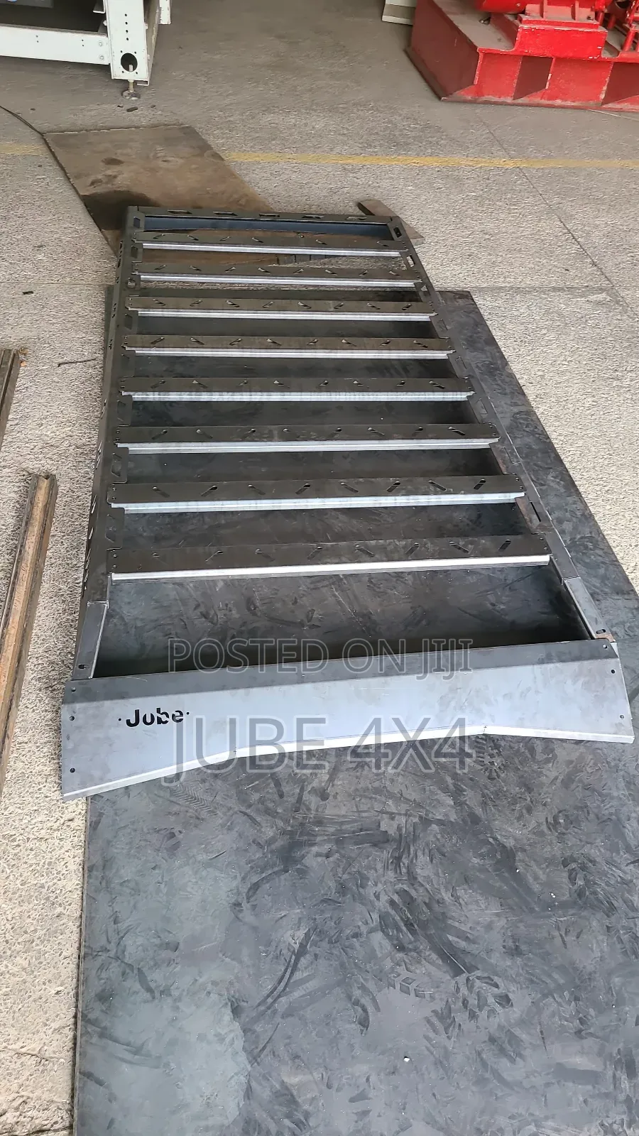 Modern Roof Rack (Carrier)