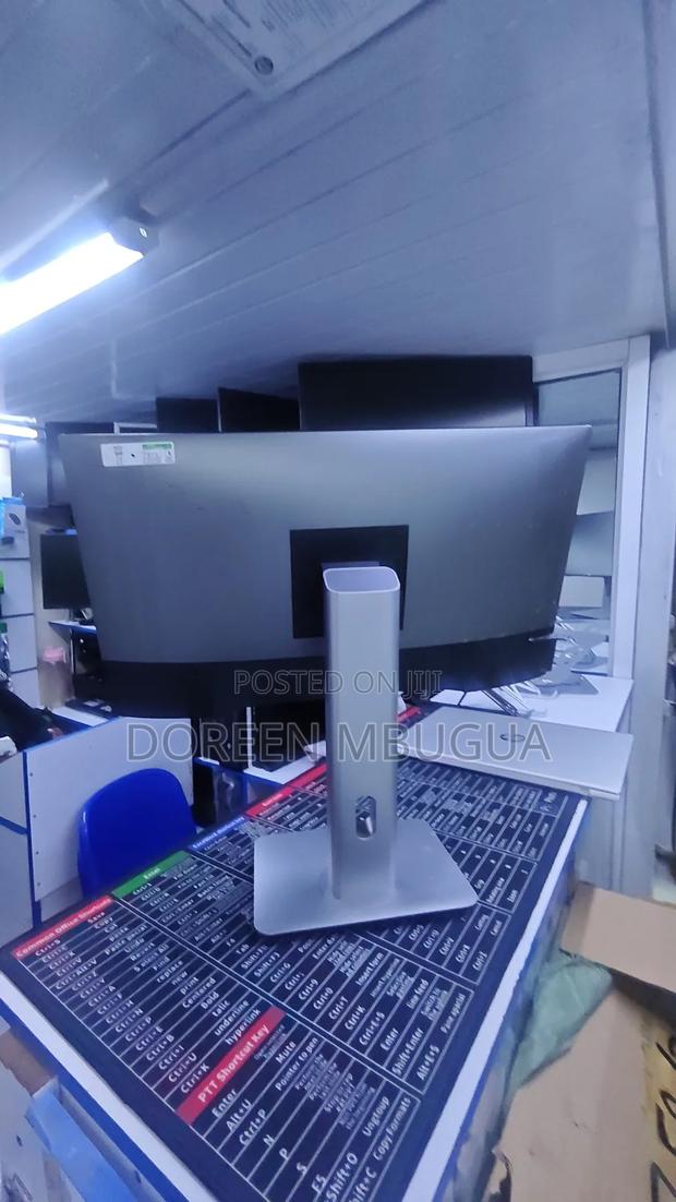 Dell U2415b Frameless Slim Monitor - thumbnail 4