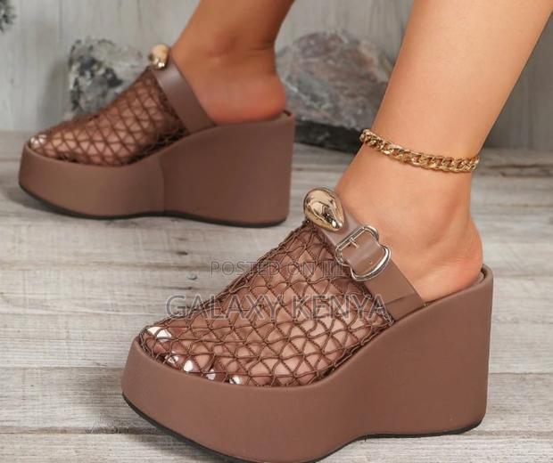 Wedge Mesh Slip Ons - thumbnail 5