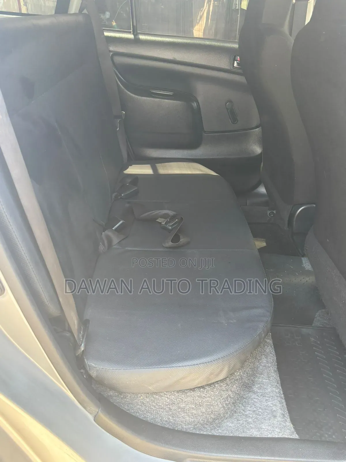 Toyota Succeed SV Premium 2016 Silver