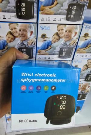 Wrist Blood Pressure Machine/Wrist Bp - main view