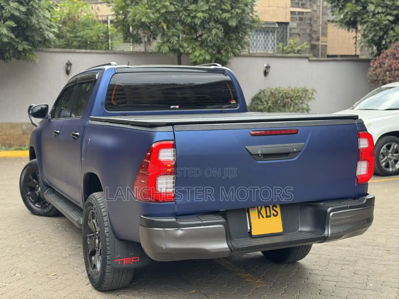 Toyota Hilux 2019 Blue