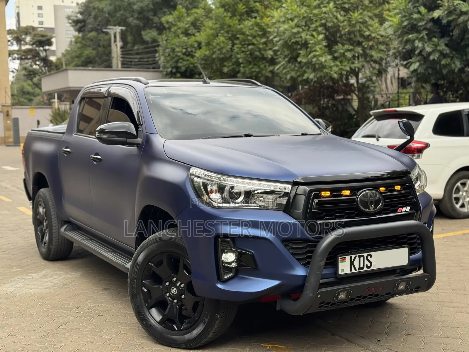 Toyota Hilux 2019 Blue