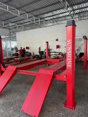Heavy Commercial Wheel Alignment Machine With Four Post Vehicle Lift