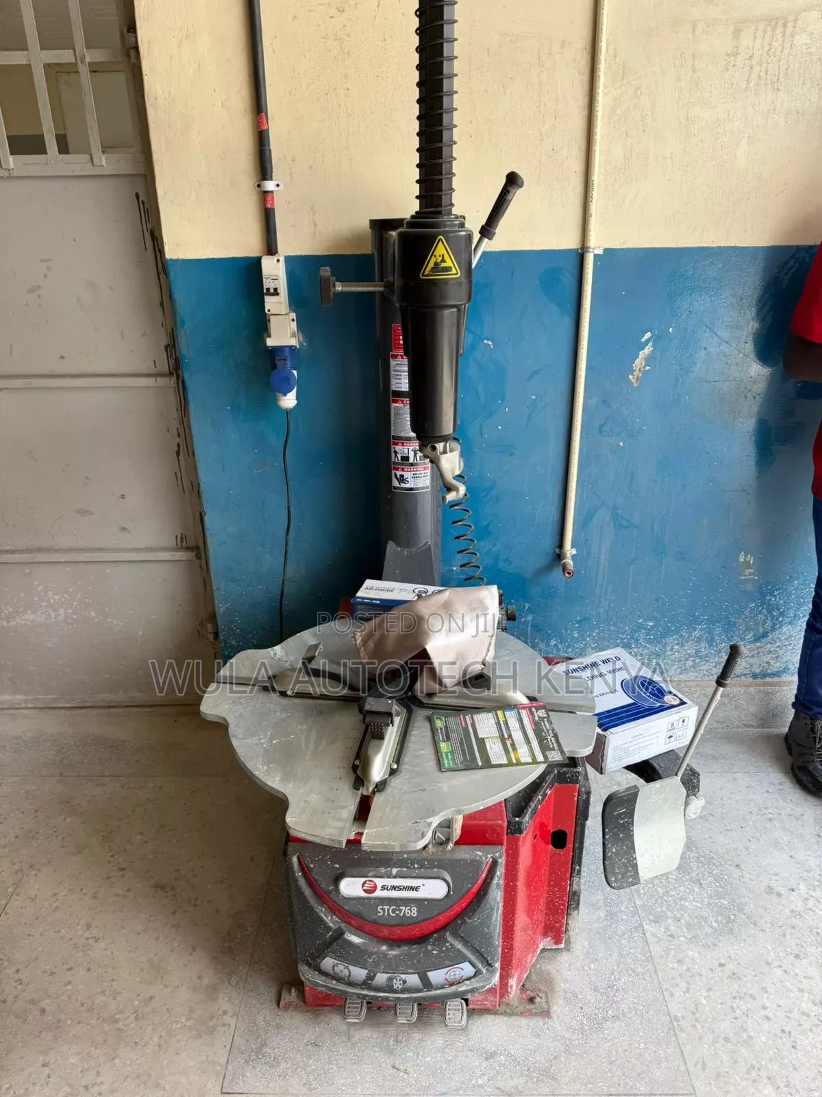 Heavy Duty High Quality Vehicle Tyre Changer 768 Sunshine