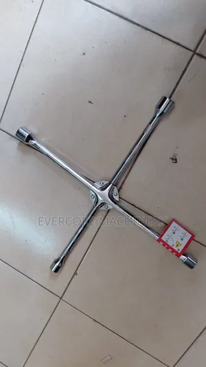 Heavy Duty Cross-Spanner With Sizes 17mm,19mm,21mm and 23mm.