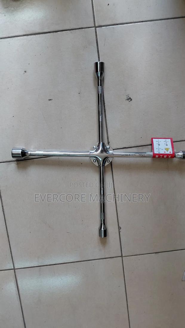 Heavy Duty 4-Way Wheel Spanner - main view