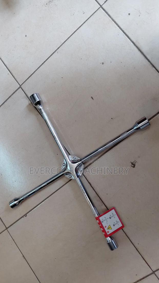 Heavy Duty 4-Way Wheel Spanner  - thumbnail 2