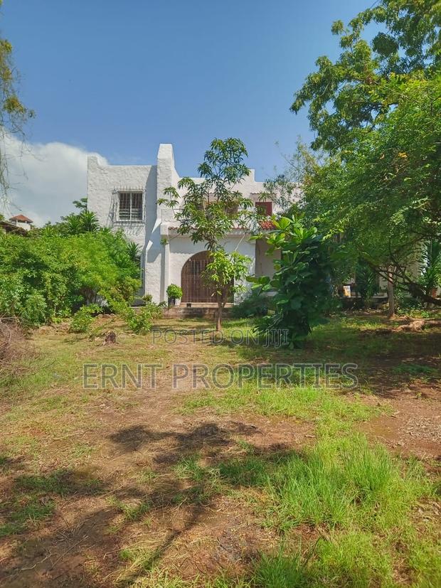 5bdrm House in Shelly Beach for sale