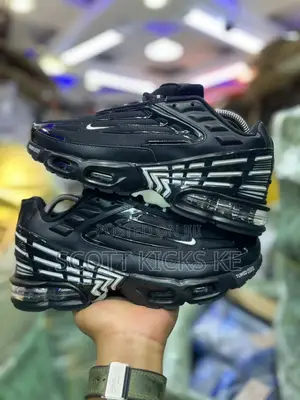Nike Tn Plus Men Sneakers