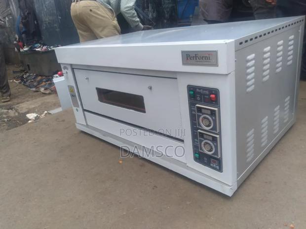 Baking Oven - main view