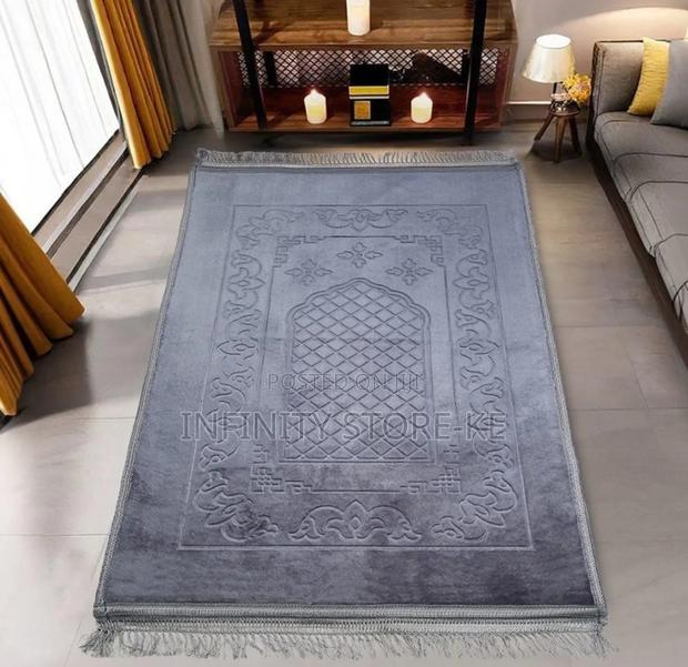 Velvet Islamic Prayer Mat/ Prayer Mat