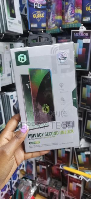 Mastech Samsung Galaxy S24 Plus Privacy Glass Screen Protector - thumbnail 2