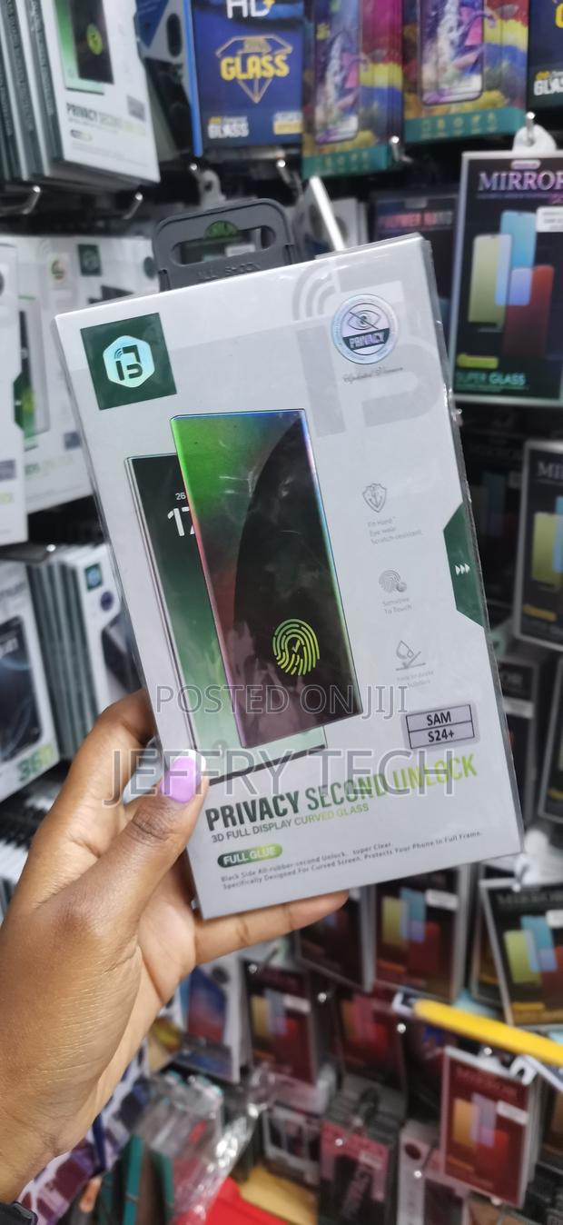 Mastech Samsung Galaxy S24 Plus Privacy Glass Screen Protector - thumbnail 3