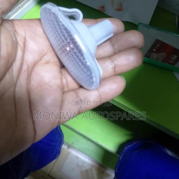 Wing/Side Indicator Mazda Demio - main view