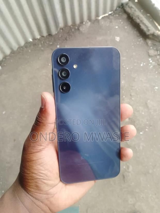 Samsung Galaxy A15 256 GB Blue - thumbnail 4