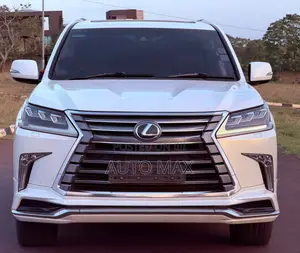 Lexus LX 2017 White