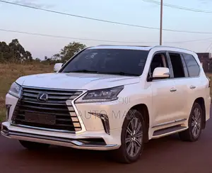 Lexus LX 2017 White