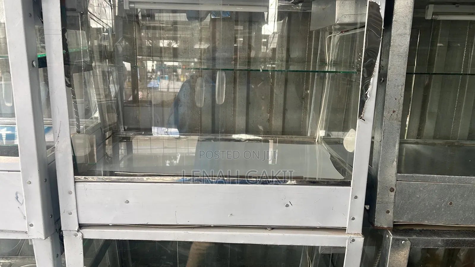 Display  Flat Stainless