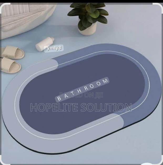 Absorbent Bathroom Mats - thumbnail 4