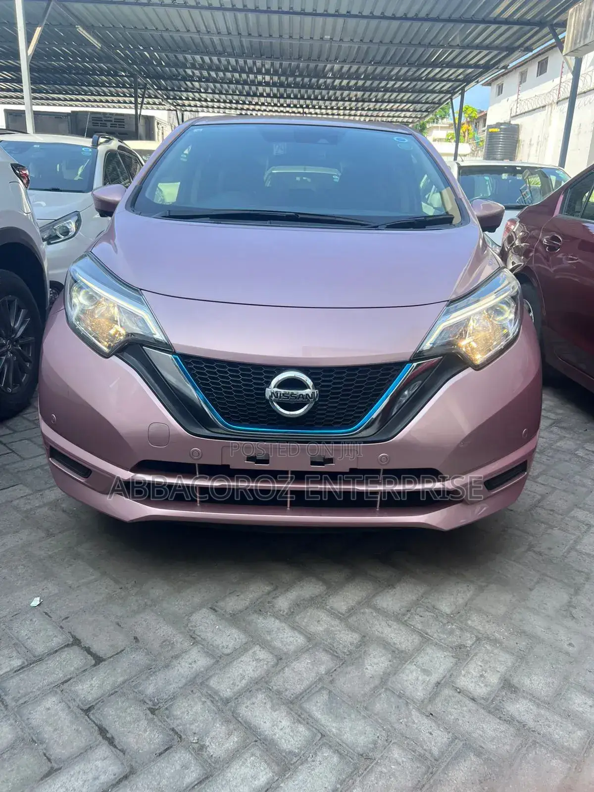 Nissan Note 2018 Pink
