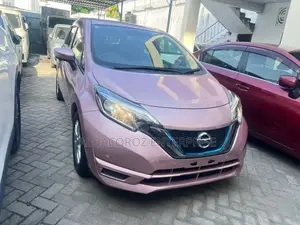 Nissan Note 2018 Pink