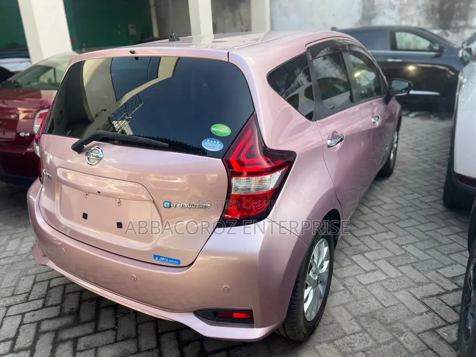 Nissan Note 2018 Pink