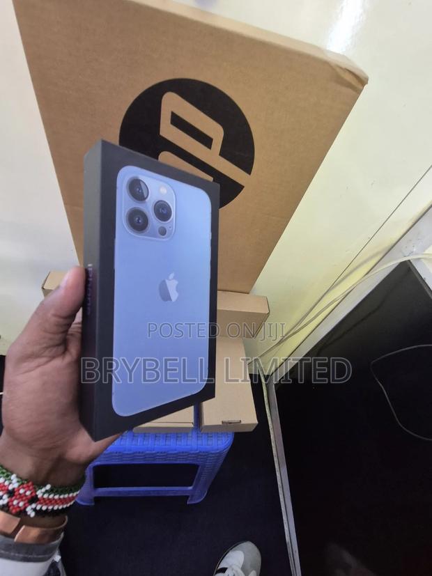 New Apple iPhone 13 Pro 256 GB Blue - thumbnail 5