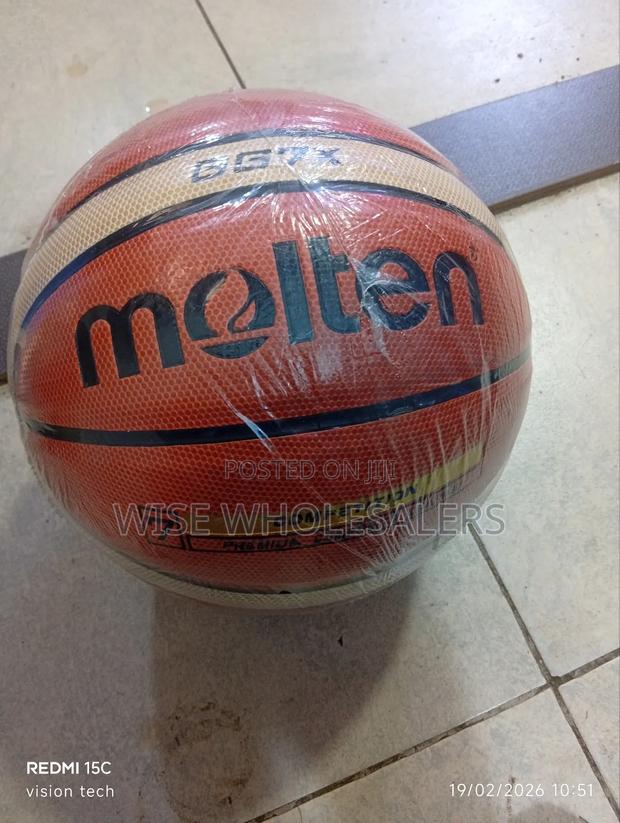 Molten Gg7x Basketball, a Size 7 Ball √°°