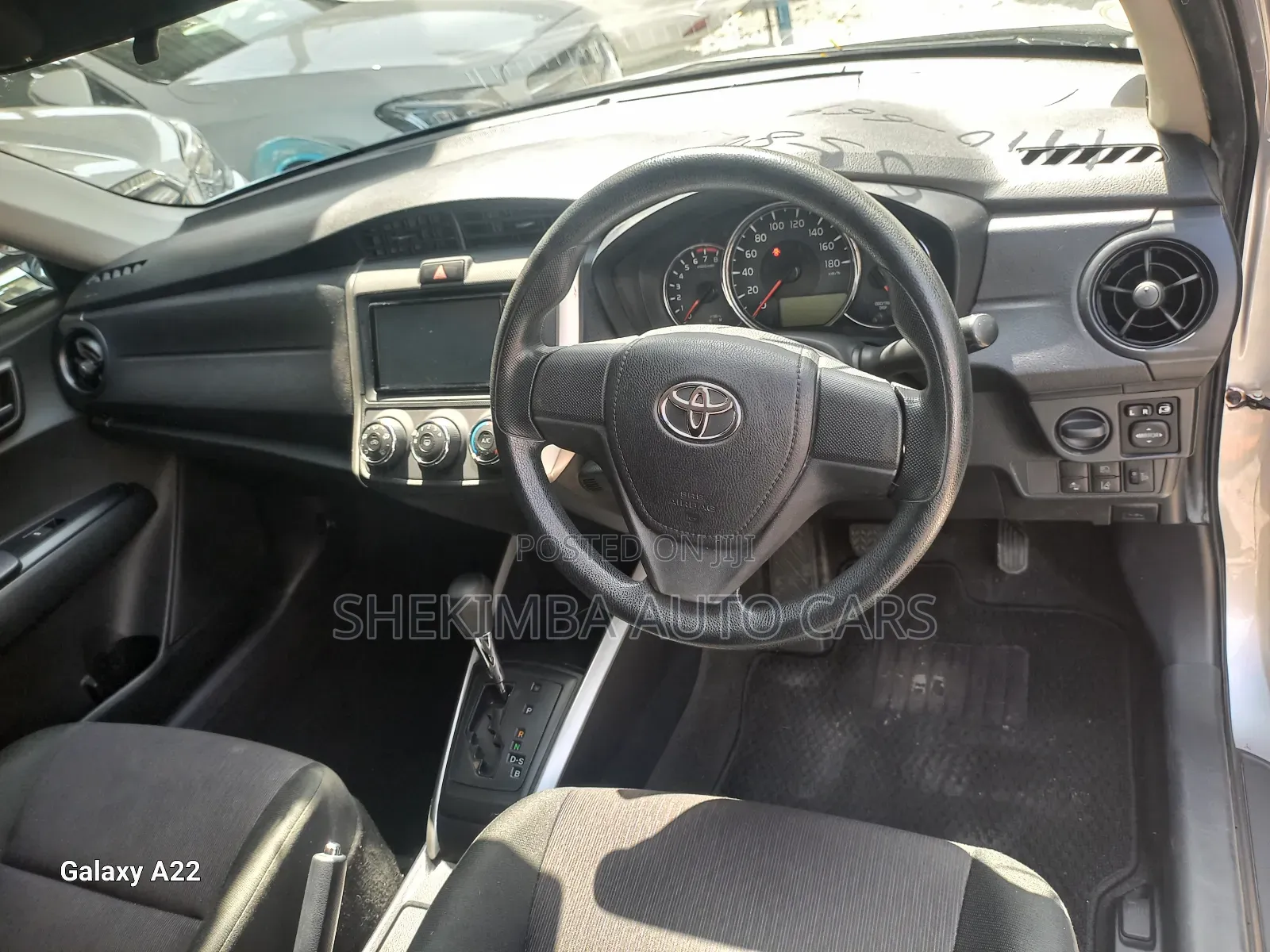 Toyota Corolla Fielder 2019 Silver
